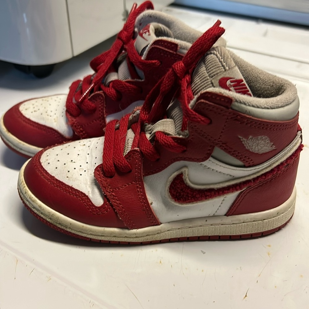 Boys size 9 jordans